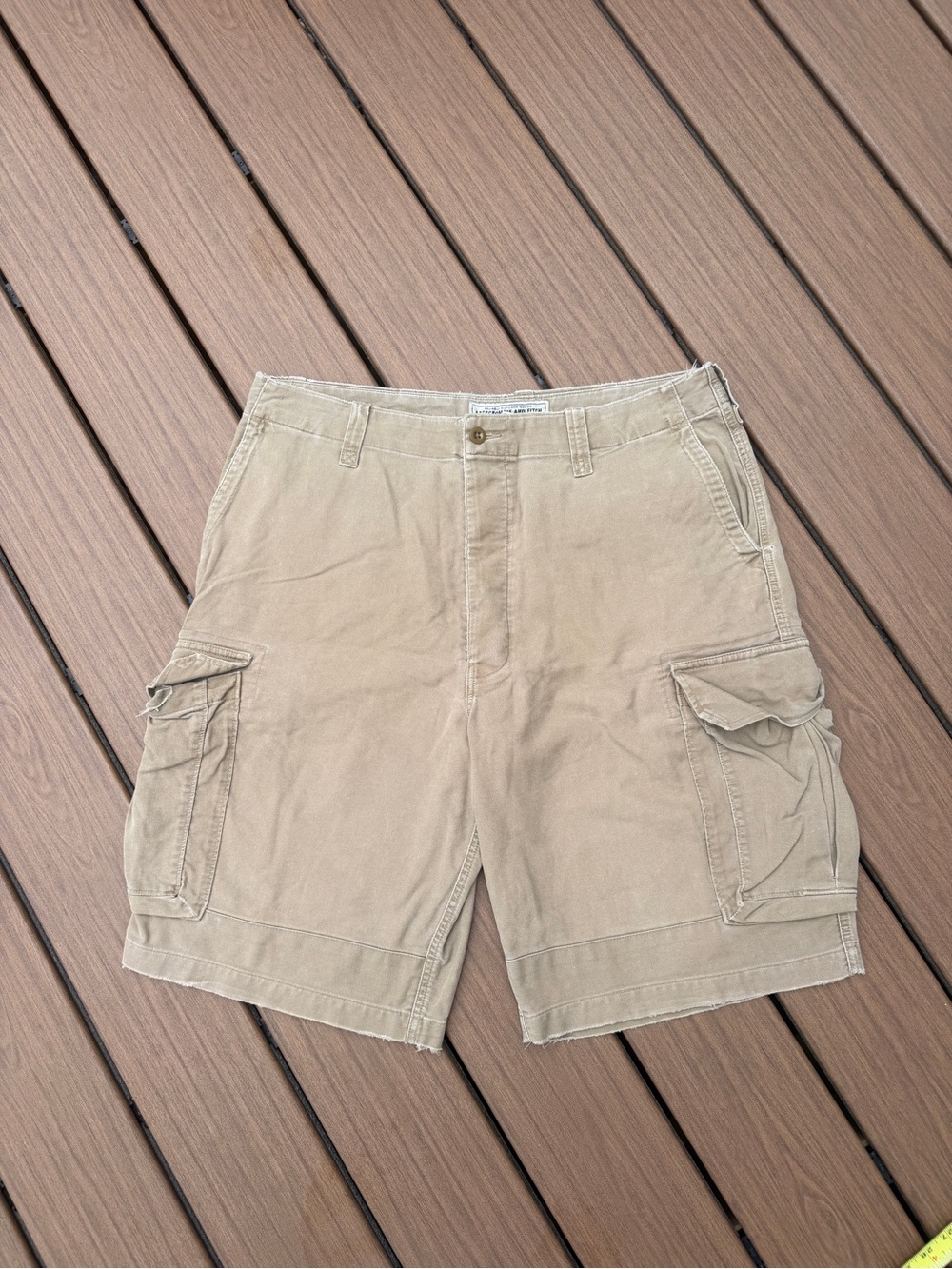 Abercrombie & Fitch Men's Cargo Shorts - Khaki Tan